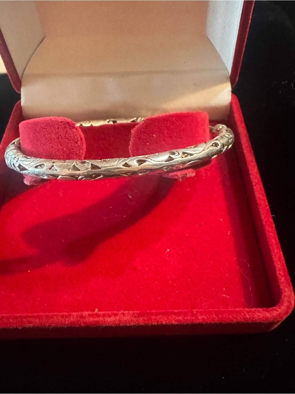 Intricate 925 Silver Filigree Women's Bangle Bracelet - Silver